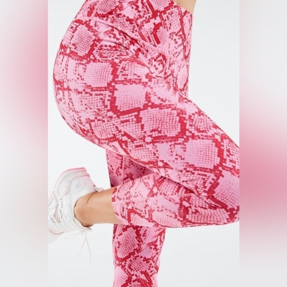 Define Powerhold Made By Fabletics High-Waisted W… - image 4